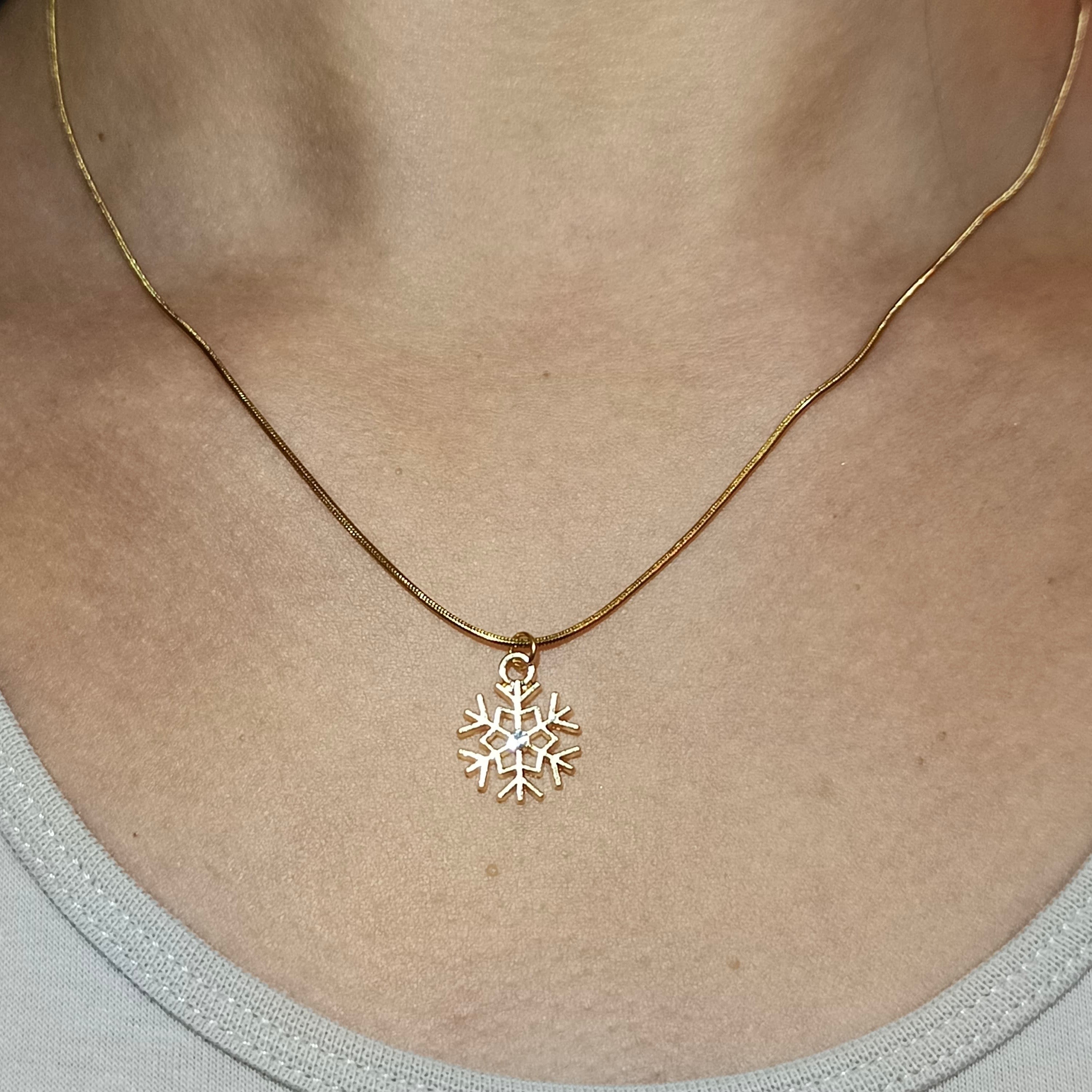 Collana in Acciaio con Ciondolo Fiocco di Neve e Cristalli