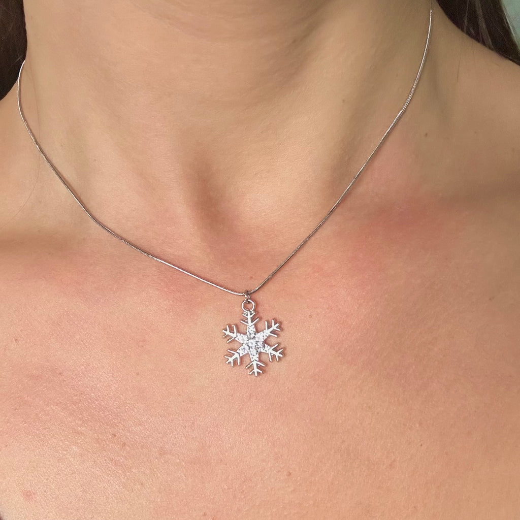 Collana in Acciaio con Ciondolo Fiocco di Neve e Cristalli