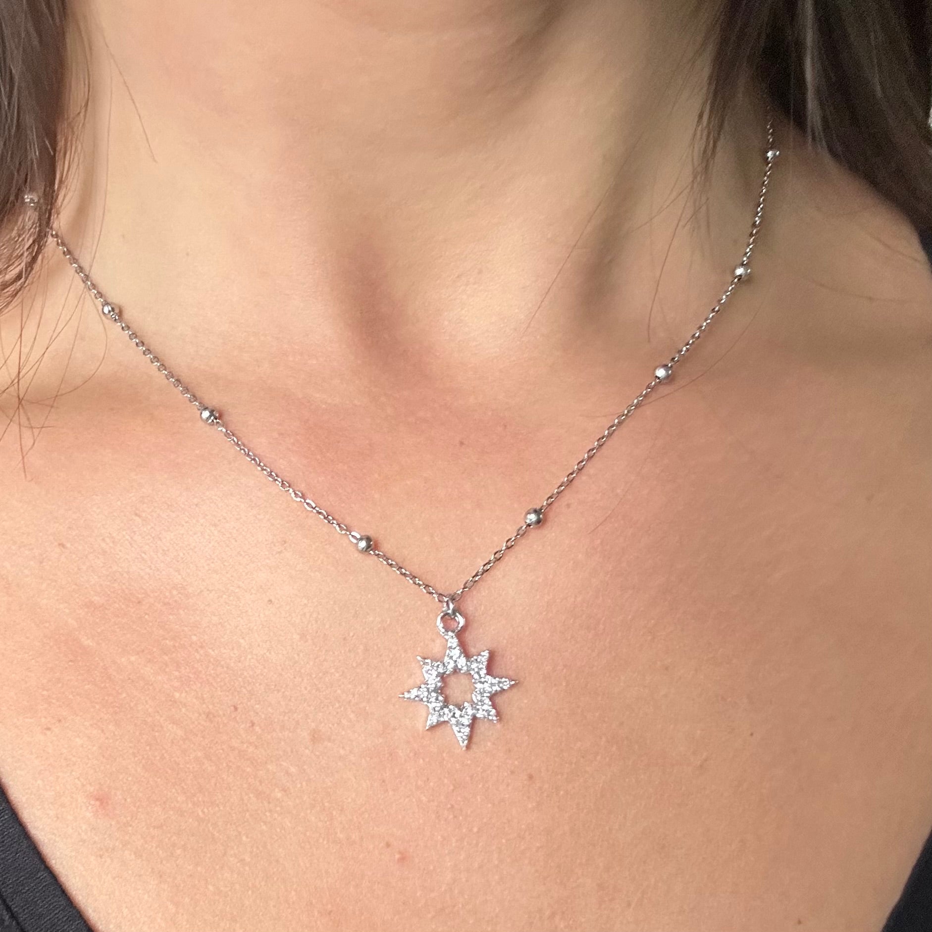 Collana in Acciaio con Ciondolo Fiocco di Neve e Cristalli